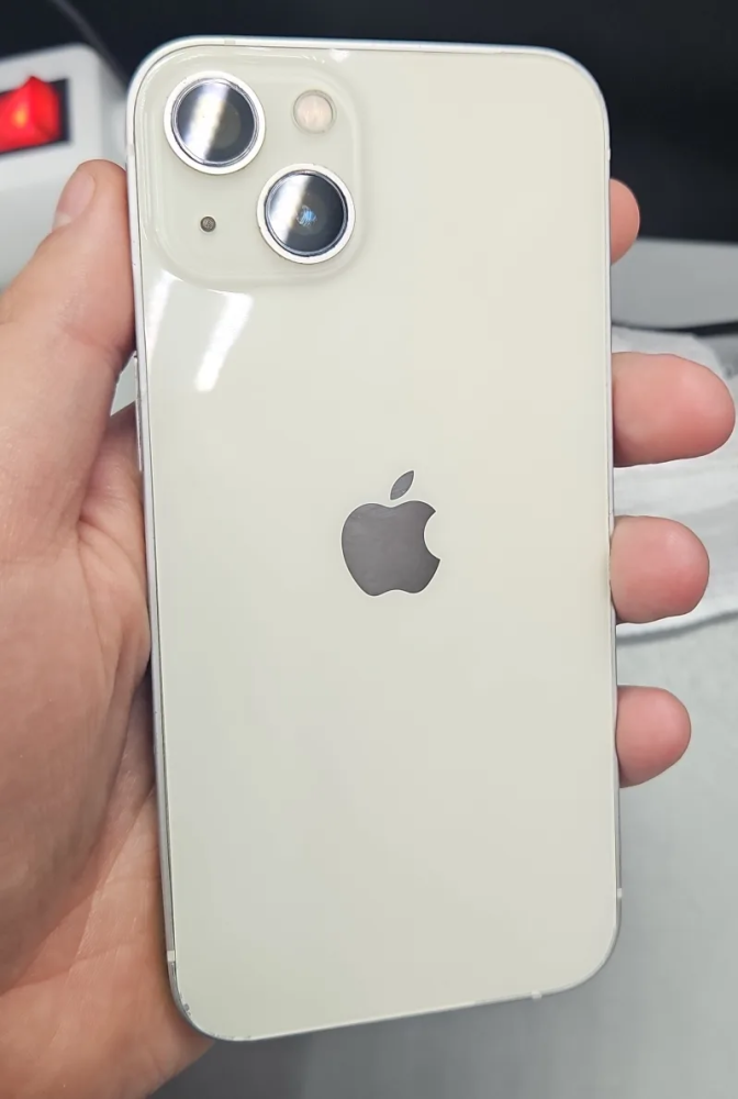 Смартфон iPhone 13 128 Gb