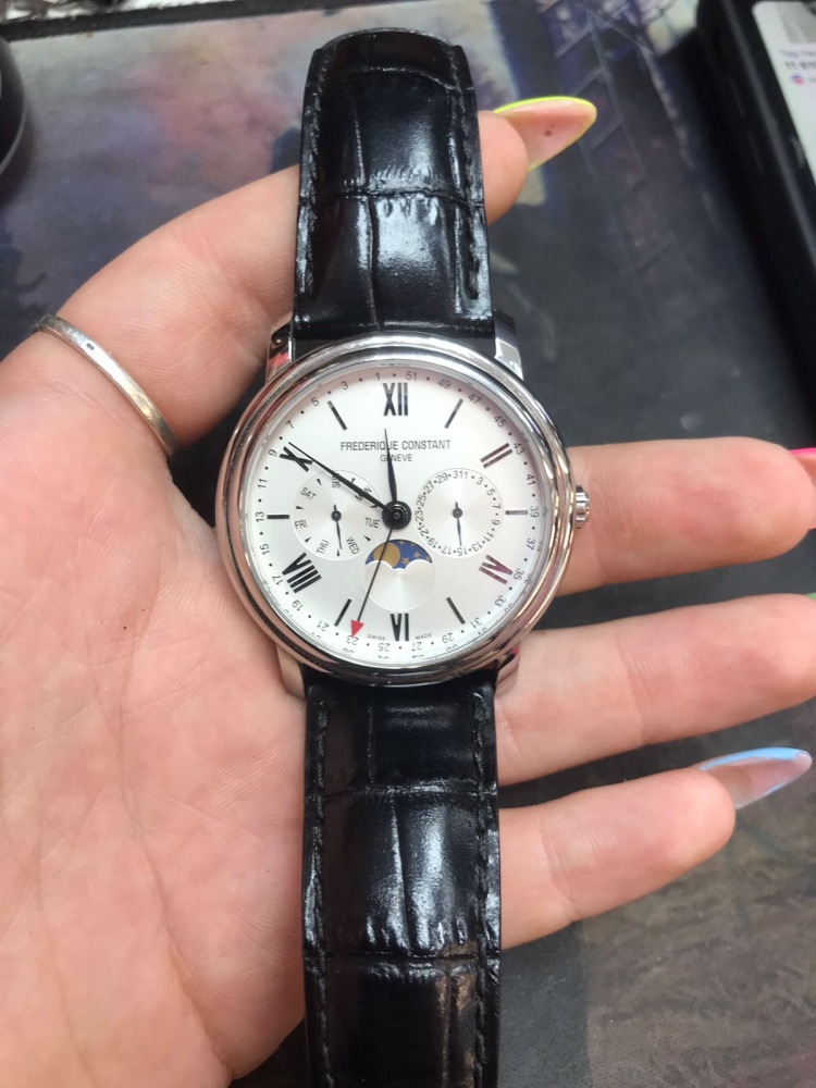 Часы FREDERIQUE CONSTANT GENEVE