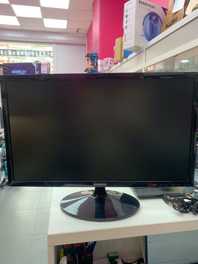 Монитор Samsung S24D300
