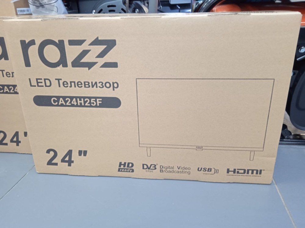 Телевизор RAZZ 24"